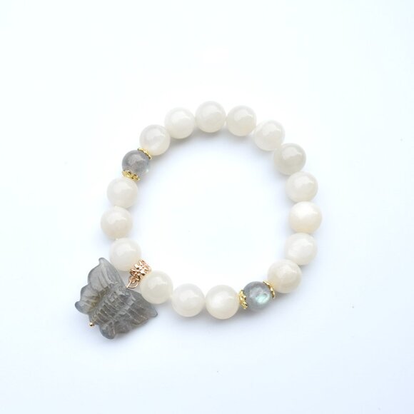 【SOLD】10 mm White Moonlight Bracelet - Labradorite Butterfly Charm - Picture 6 of 6